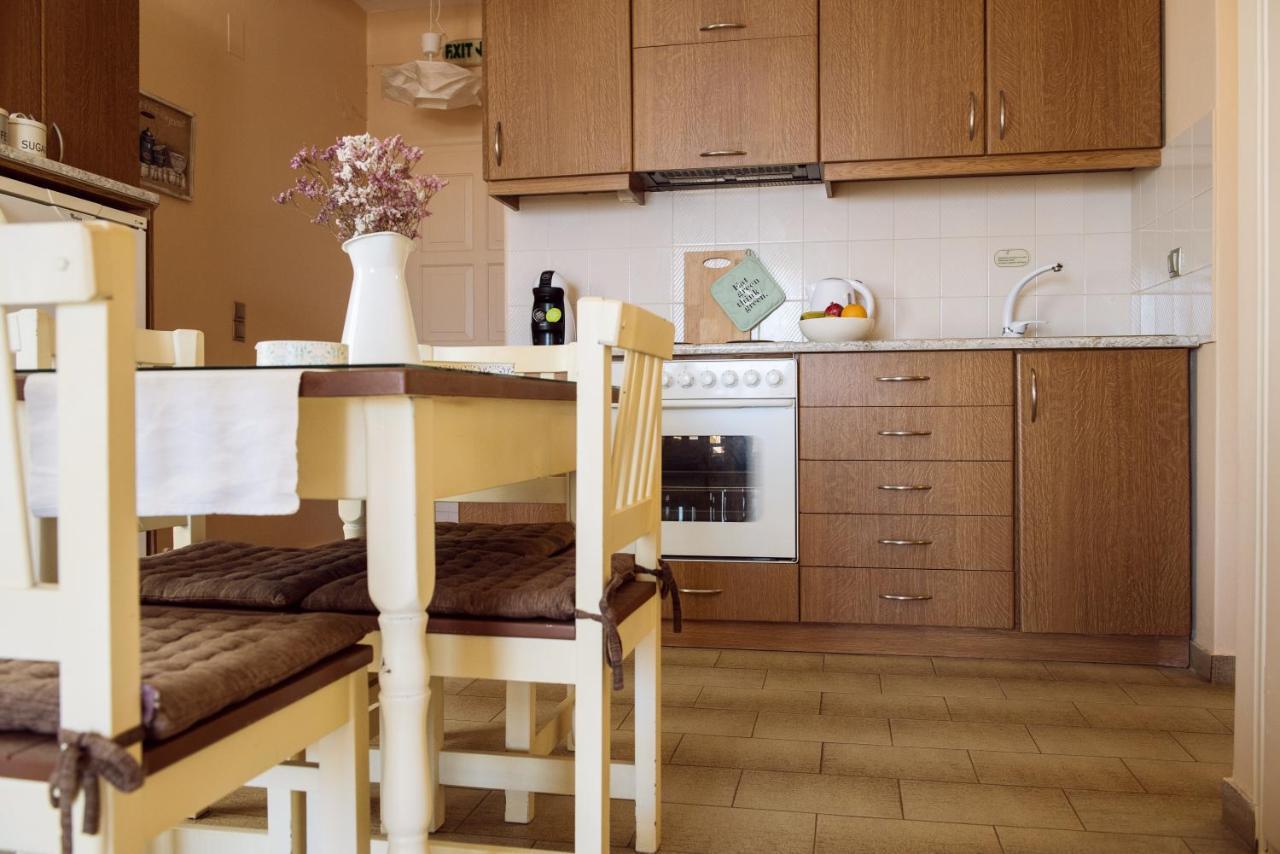 Elaia Boutique Apartments Гайос Екстериор снимка
